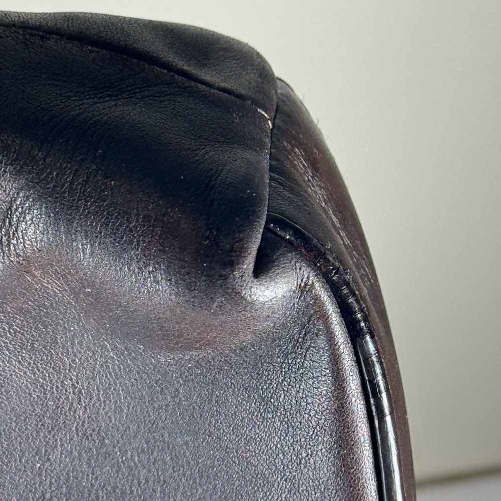 COACH MESSENGER BAG GREY ALL LEATHER IN MINT CONDITIONION - Picture 7 of 14